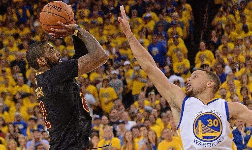 记者：尤文可能在冬窗拿洛卡特利和国米租借交换弗拉泰西（记者：尤文或冬窗以洛卡特利＋租借方案与国米交换弗拉泰西）