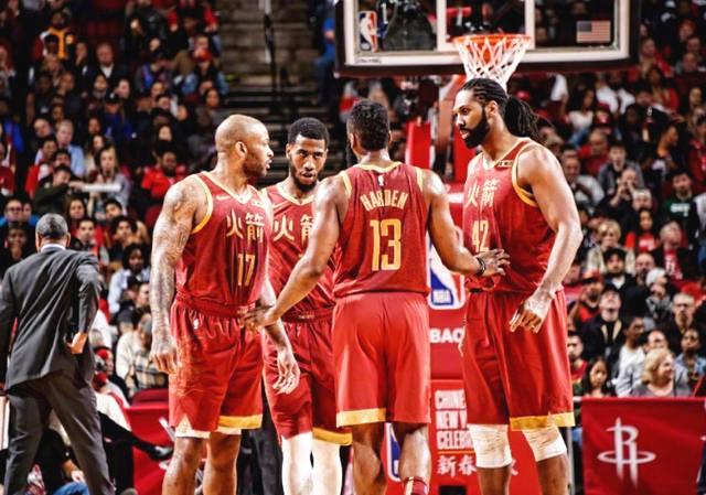 莫耶斯：纽卡防守稳固&反击迅猛，他们确实比埃弗顿强得多（莫耶斯：纽卡后防扎实、反击凌厉，整体实力明显强于埃弗顿）